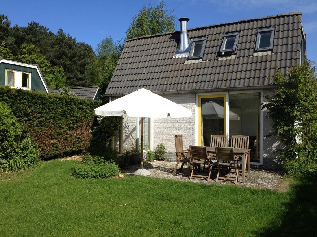 Bungalows - Bungalowpark Mooyeveld - Uniek Gelegen In De Duinen! Egmond-Binnen Pokój zdjęcie
