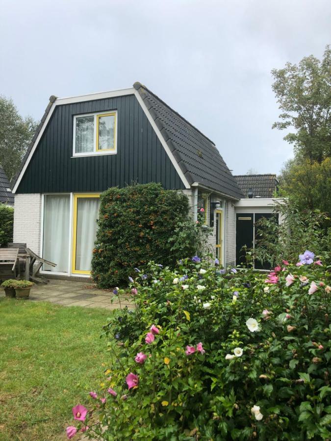 Bungalows - Bungalowpark Mooyeveld - Uniek Gelegen In De Duinen! Egmond-Binnen Pokój zdjęcie
